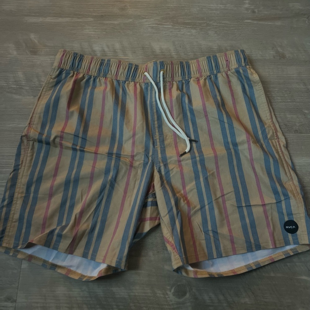 RVCA men’s swim trunks L